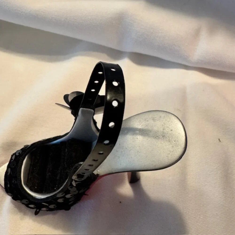 Black Sequin, Red Bottom, Sling Back Stiletto Jewelry Display -Like New w/ Box